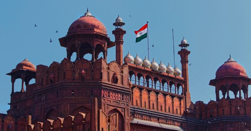 San Francisco to New Delhi India RT Airfares on Singapore Airlines: $687