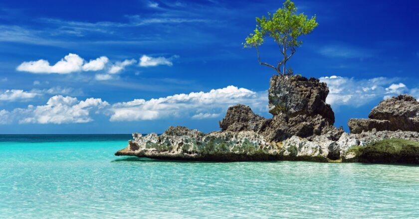 Boracay is Asia’s Top Island in Conde Nast’s Readers’ Choice Awards