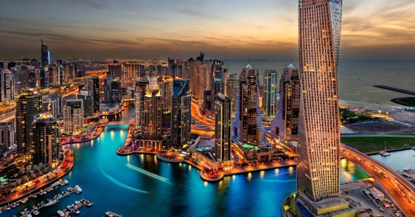 Dubai | Exploring the neighborhoods of Dubai, United Arab Emirates